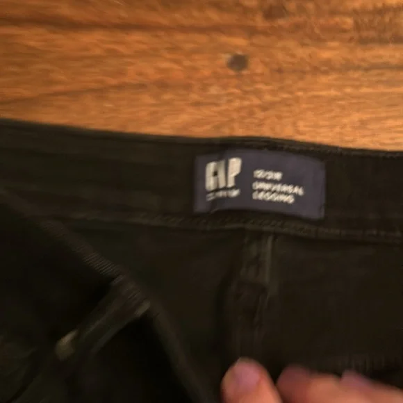 GAP NWT Women’s jeans - 12/31 Regular -Super Stretch -Universal Legging - Picture 7 of 9